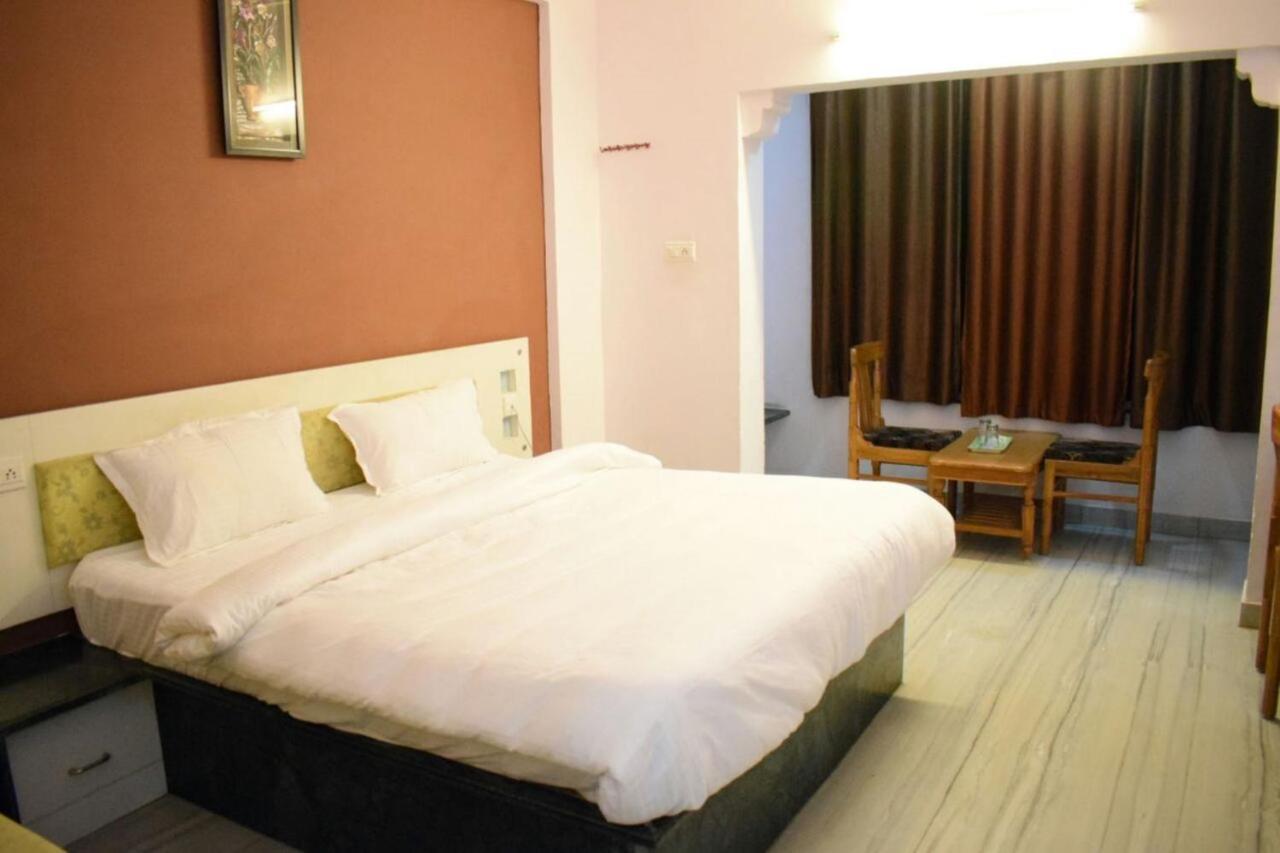 Times Raj Mahal Hotel Nāthdwāra Zewnętrze zdjęcie